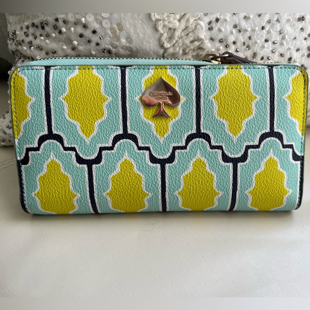 Kate Spade Teal and Cream Zip Wallet